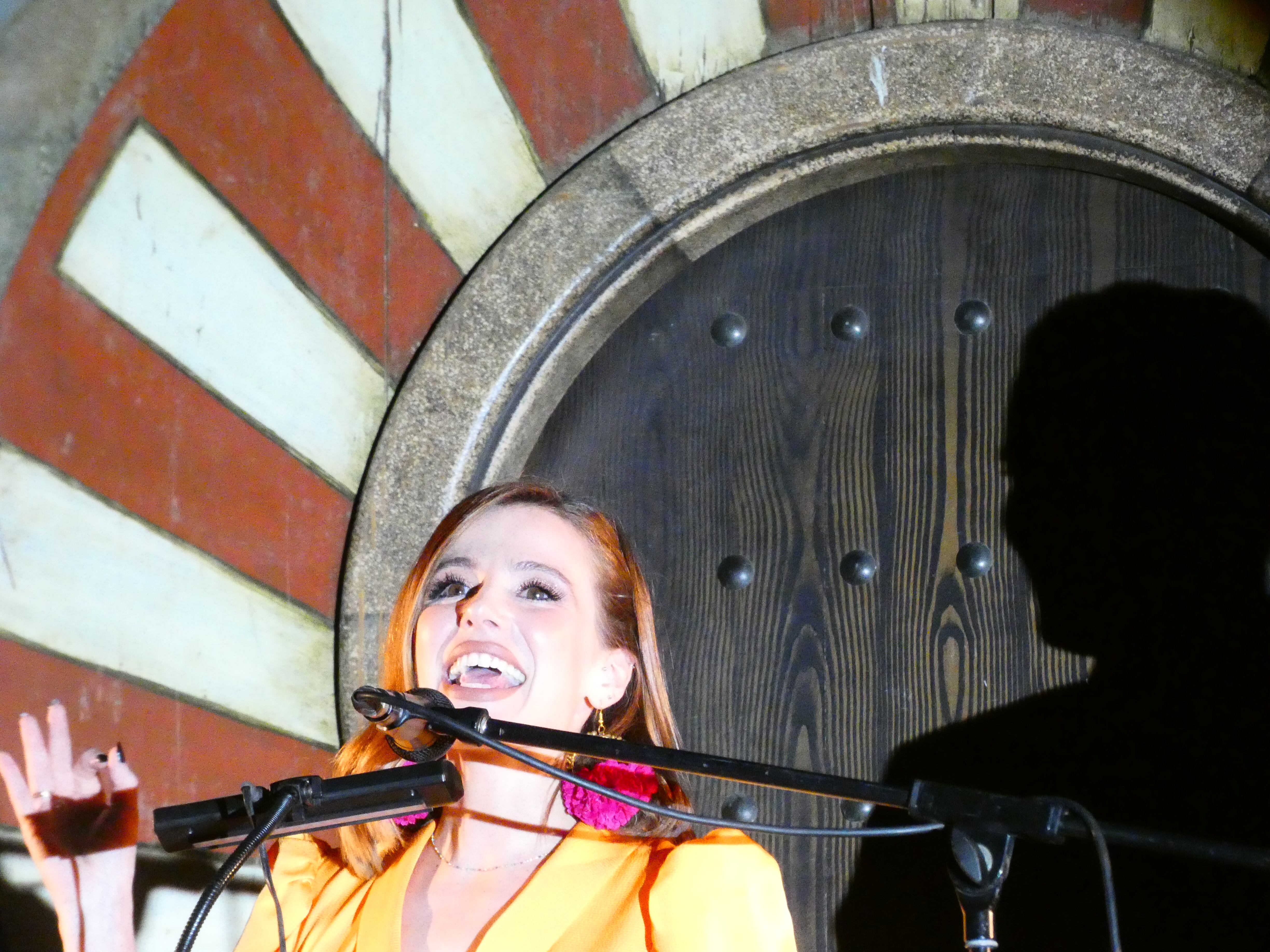 Victoria Arnau, periodista eldense pregonera de los Moros y Cristianos de Elda 2023