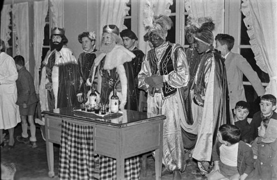 Los Reyes Magos durante la recepción oficial en 1957