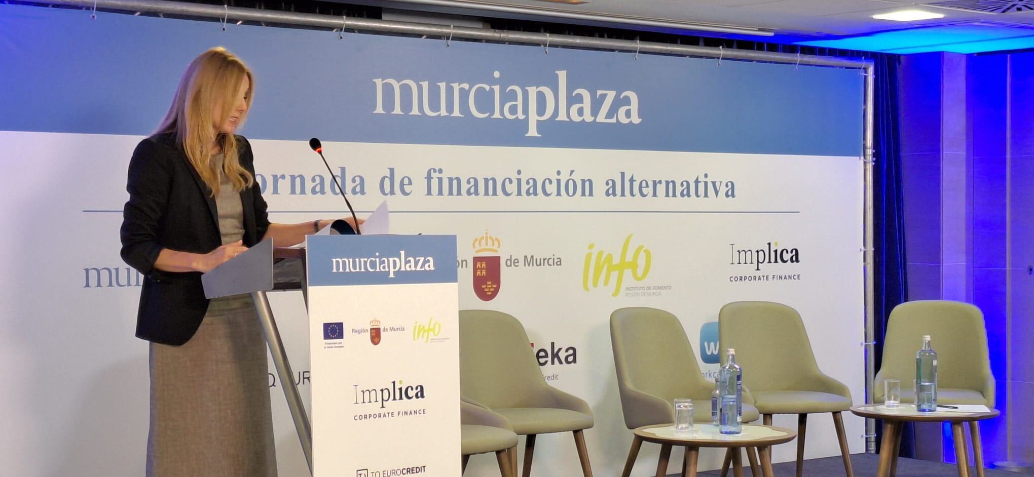 Marisa López Aragón, consejera de Empresa, en la Primera Jornada de Financiación Alternativa