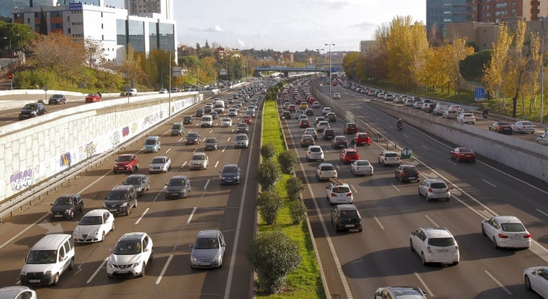 La M30 al inicio del dispositivo de la DGT para regular los 11,5 millones de desplazamientos que se esperan hasta el 10 de diciembre.