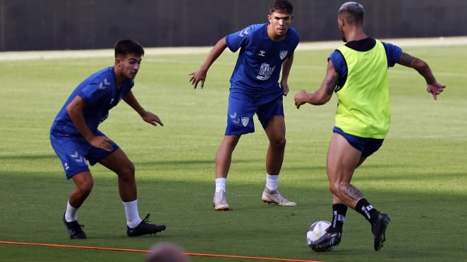 Aparicio, Arriaza y Fran Sol entrenan en el Anexo