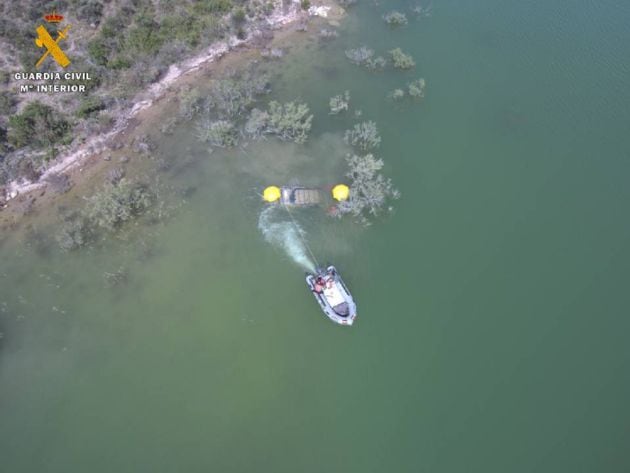 Operativo de la Guardia Civil en un pantano del término municipal de Caspe (Zaragoza)