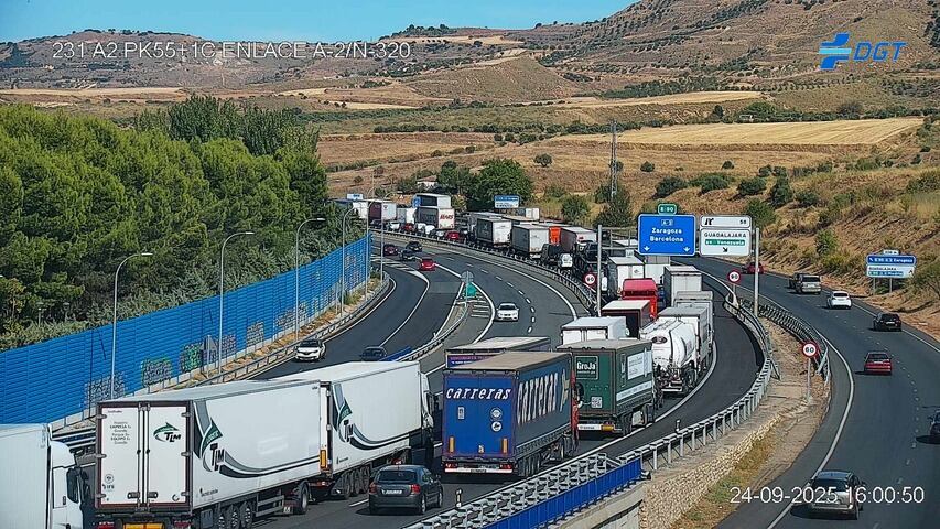 Puente de Cuatro Caminos atascado