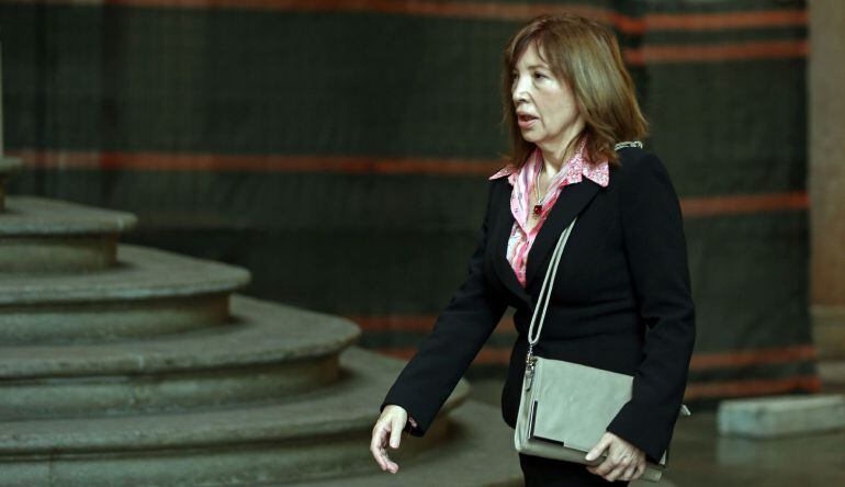 Dolores Agenjo, la directora de institut que es va negar a lliurar les claus del centre per la consulta del 9-N