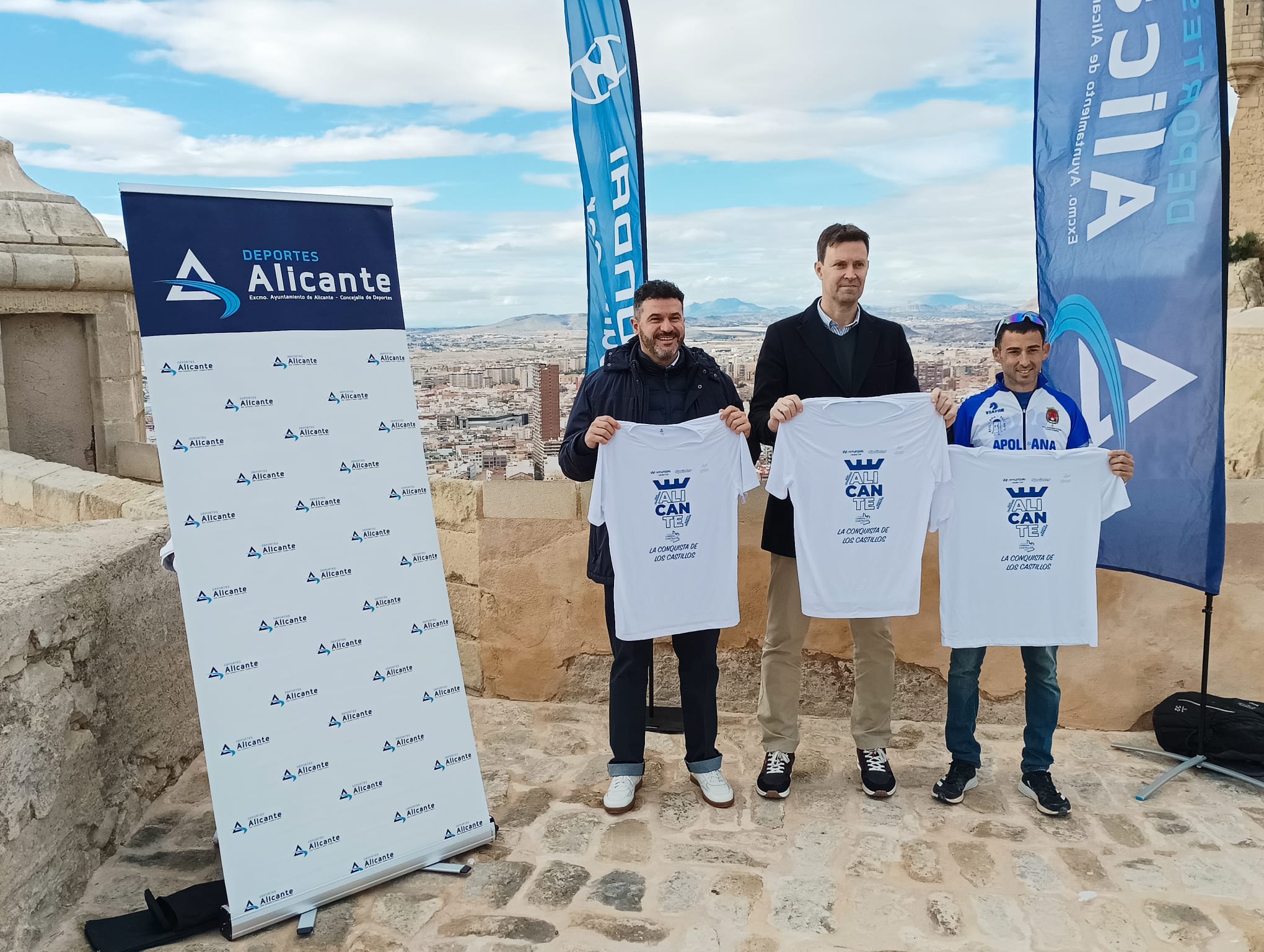 Presentación de la Carrera de los Castillos en la fortaleza de Santa Bárbara