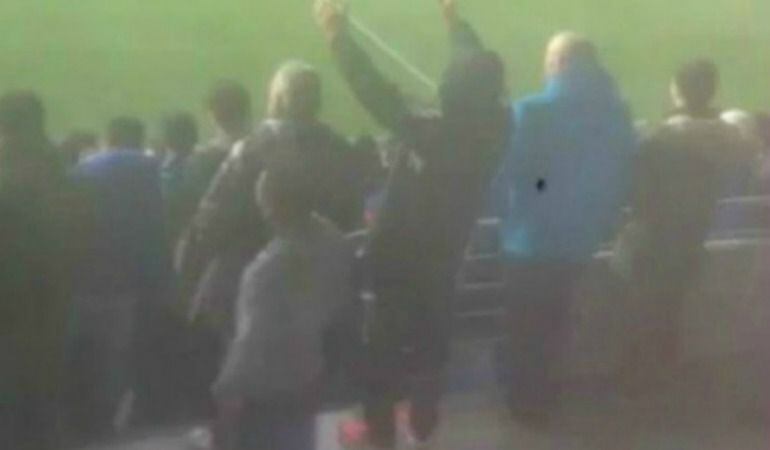 Facundo Guichón en Polideportivo junto a las peñas del Alavés.