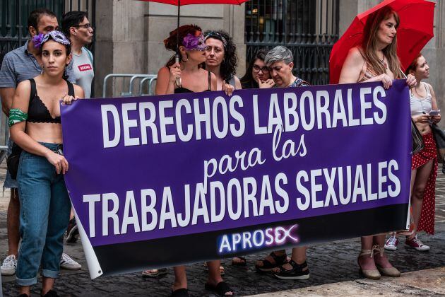 Manifestación de trabajadores sexuales en Barcelona a favor de la regulación.