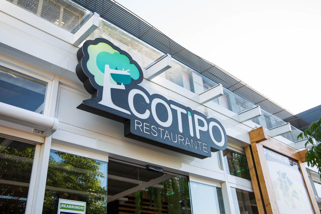 Fachada principal de Ecotipo en Málaga