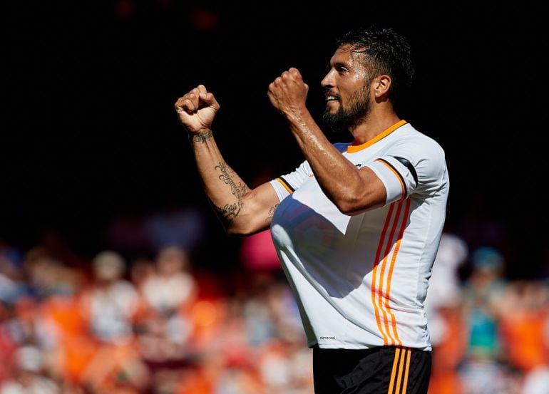 Garay celebra su doblete