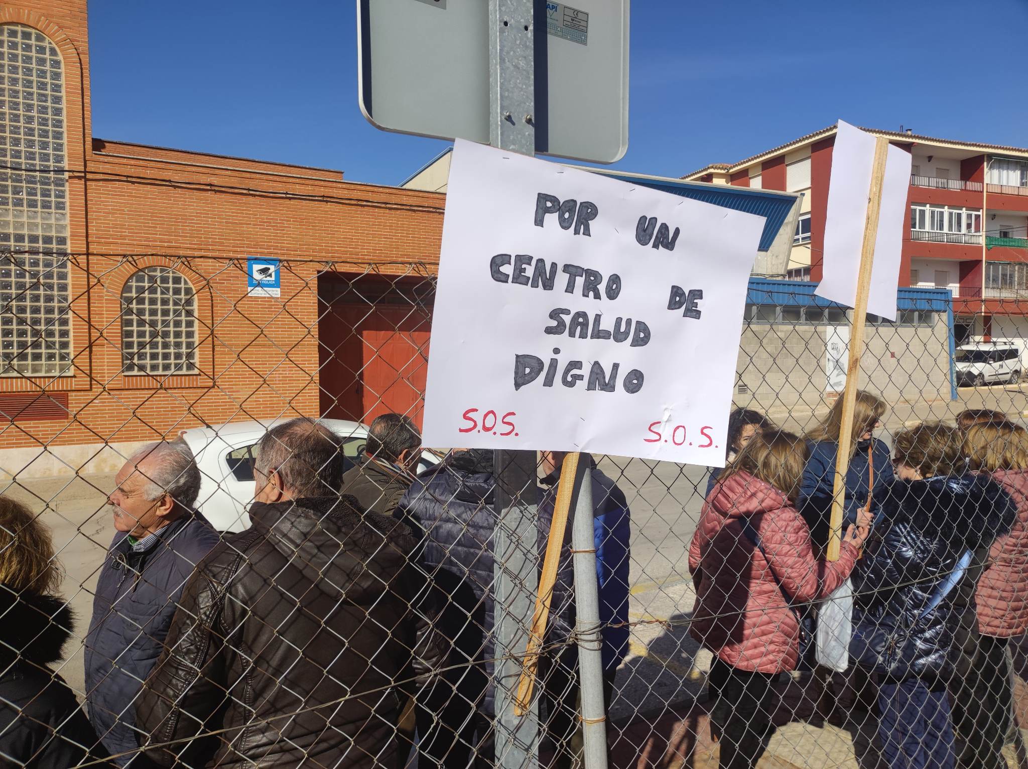 Uno de los carteles de la concentración