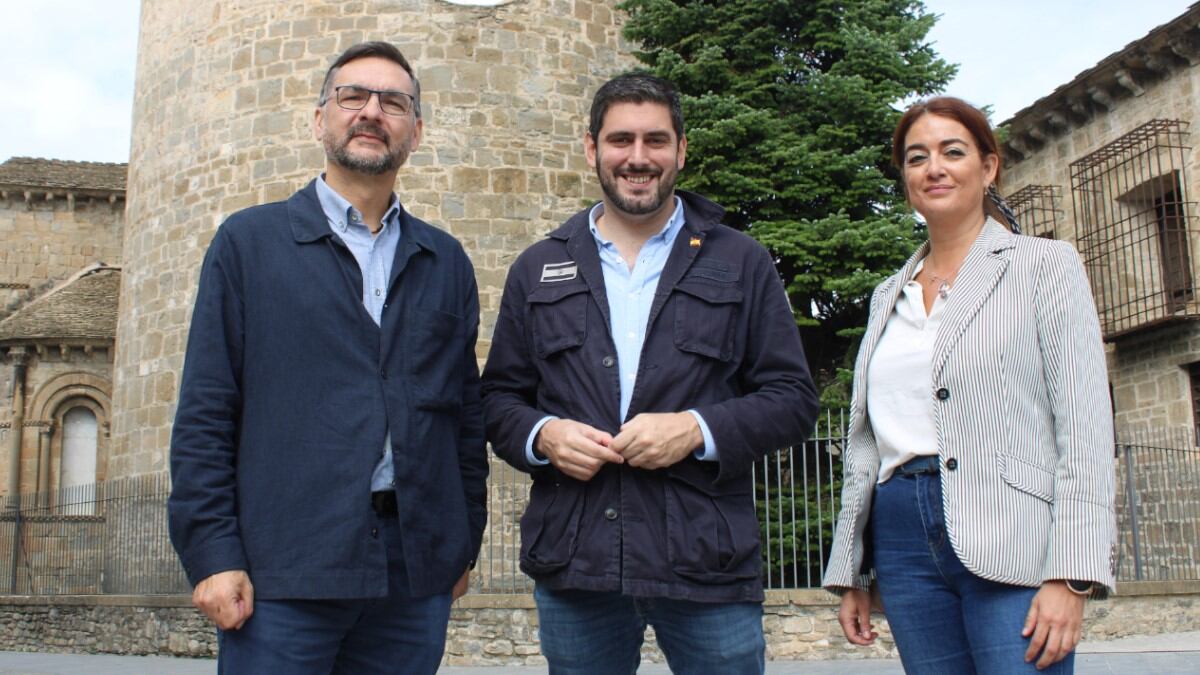 VOX denuncia en Jaca el cierre de la carretera del Somport