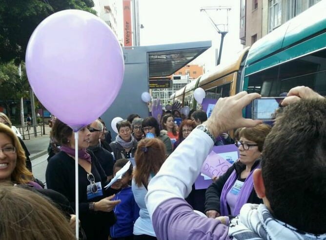 Llegada de 'El tranvía de la Libertad' a Plaza de Weyler, en Santa Cruz de Tenerife