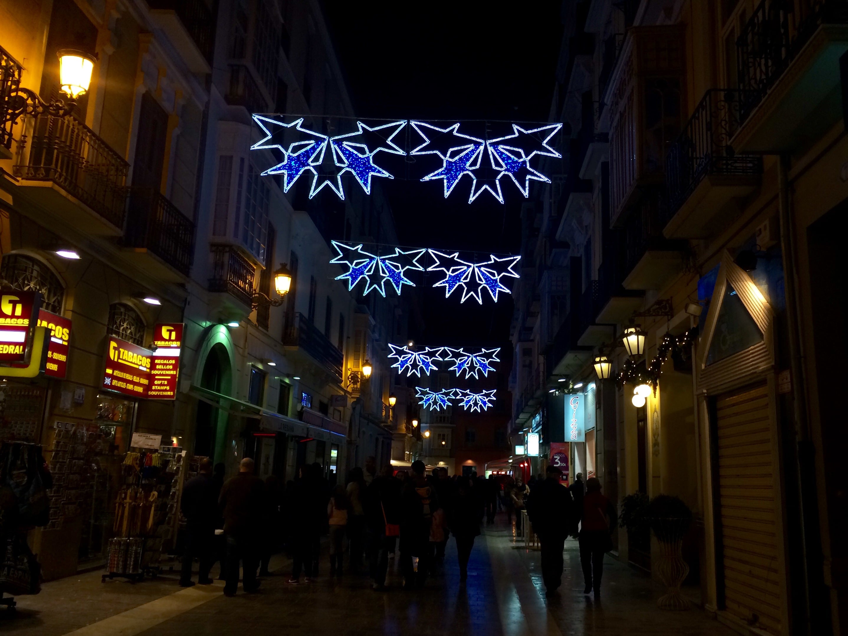 Imagen de una calle del centro de Málaga. Archivo. Getty Images.