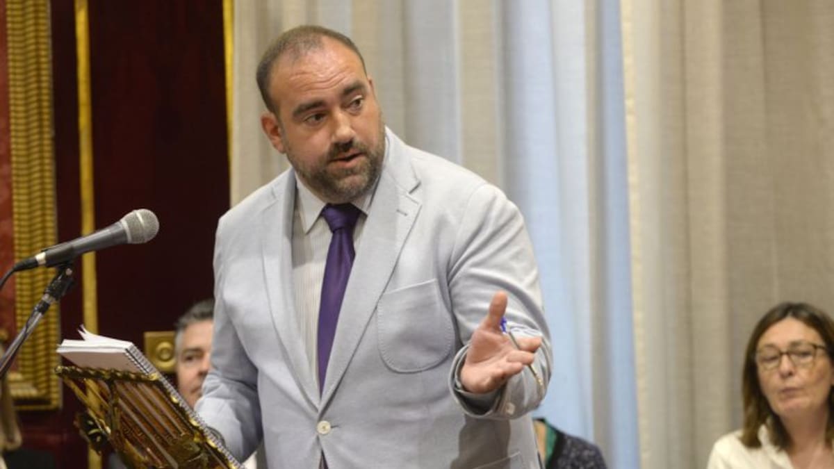 Puentedura echa cuentas a los "pufos que deja el PP"