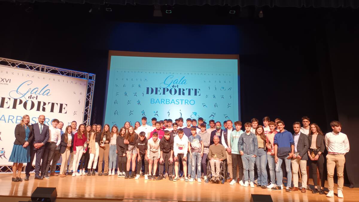 Barbastro premia la dedicación y el esfuerzo de sus deportistas