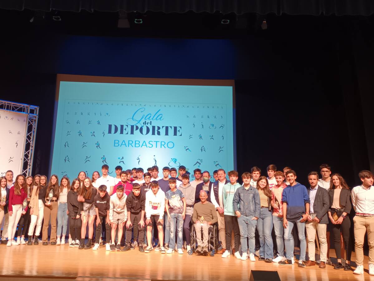 Barbastro premia la dedicación y el esfuerzo de sus deportistas
