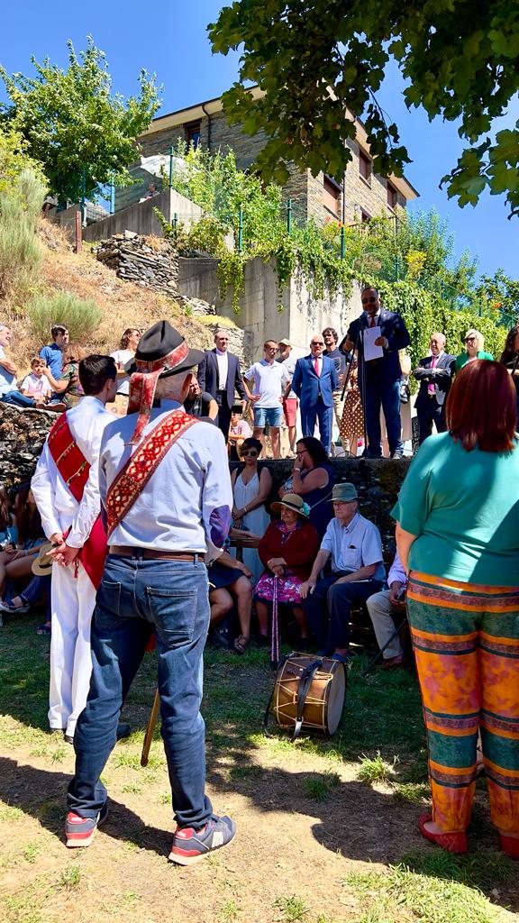 El presidente del Consejo Comarcal del Bierzo, Gerardo Álvarez Courel fue el mantenedor de la cita