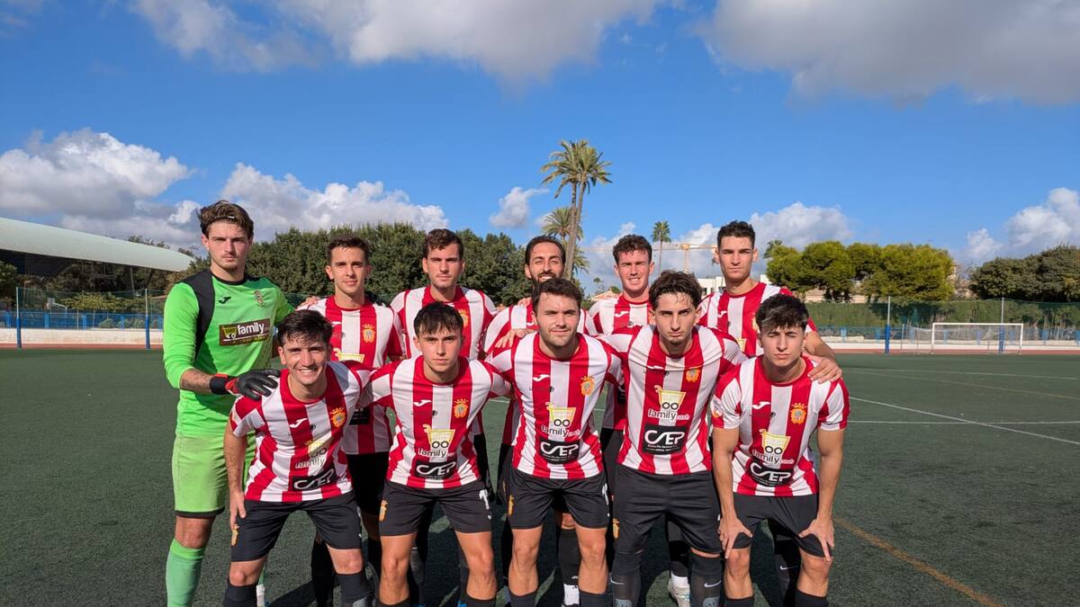 El técnico Álex Redondo repasa la derrota ante el Mutxamel