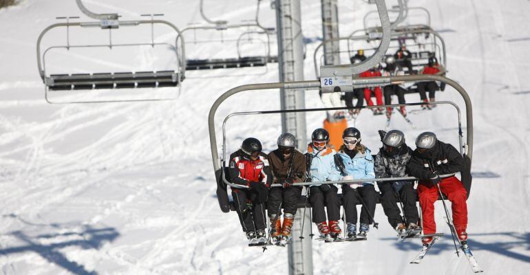 Un dels telecadires de l'estació pallaresa