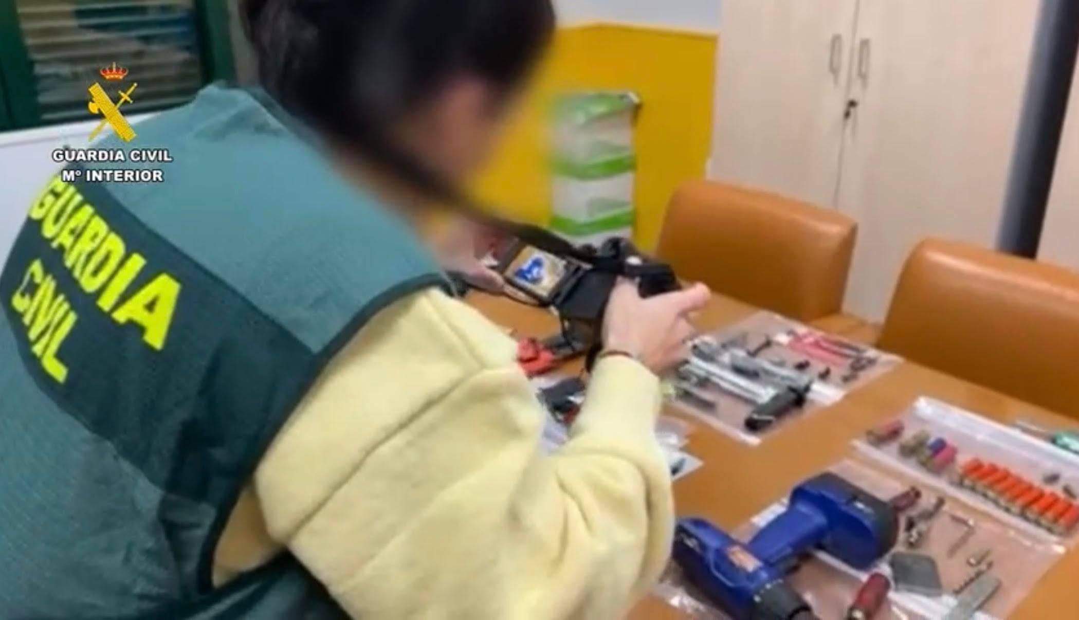 Un detenido por crear armas de fuego en Colmenar Viejo y venderlas en internet