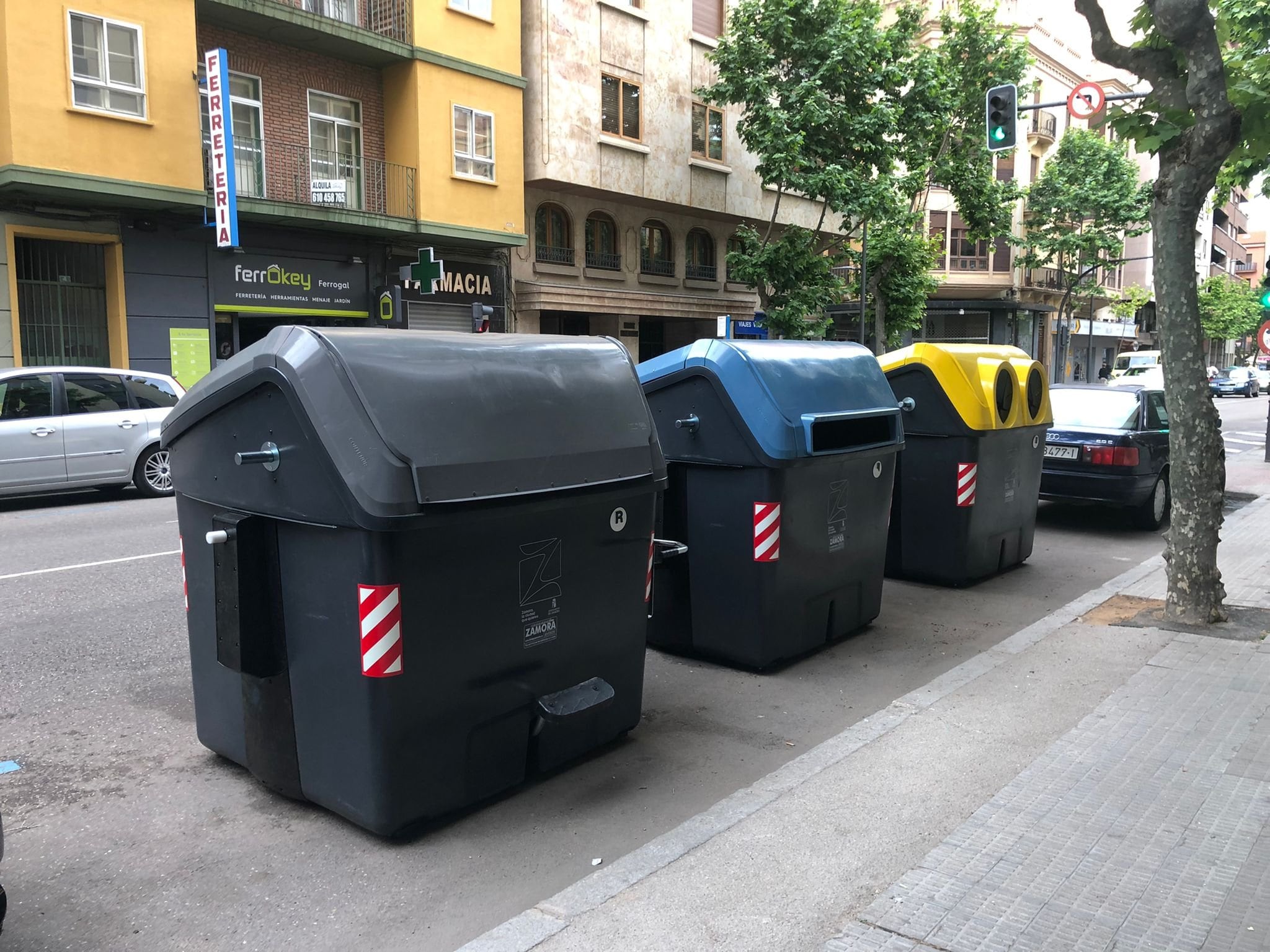 Nuevos contenedores ya instalados en las calles de Zamora