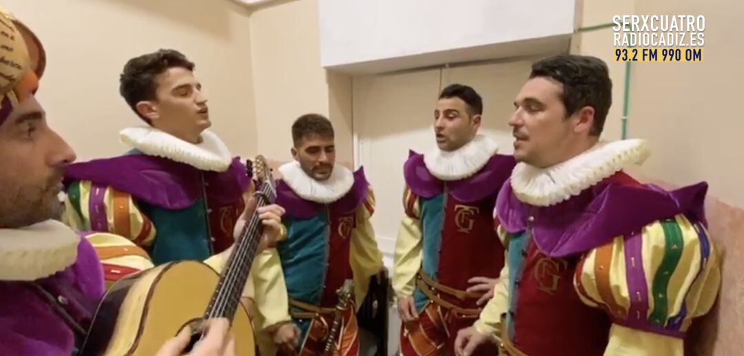 Pablo Portela, Antonio La Luz, Jose Helmo, Franciso Manuel Brull y Sergio Carrillo cantan en SERxCuatro esta letra inédita