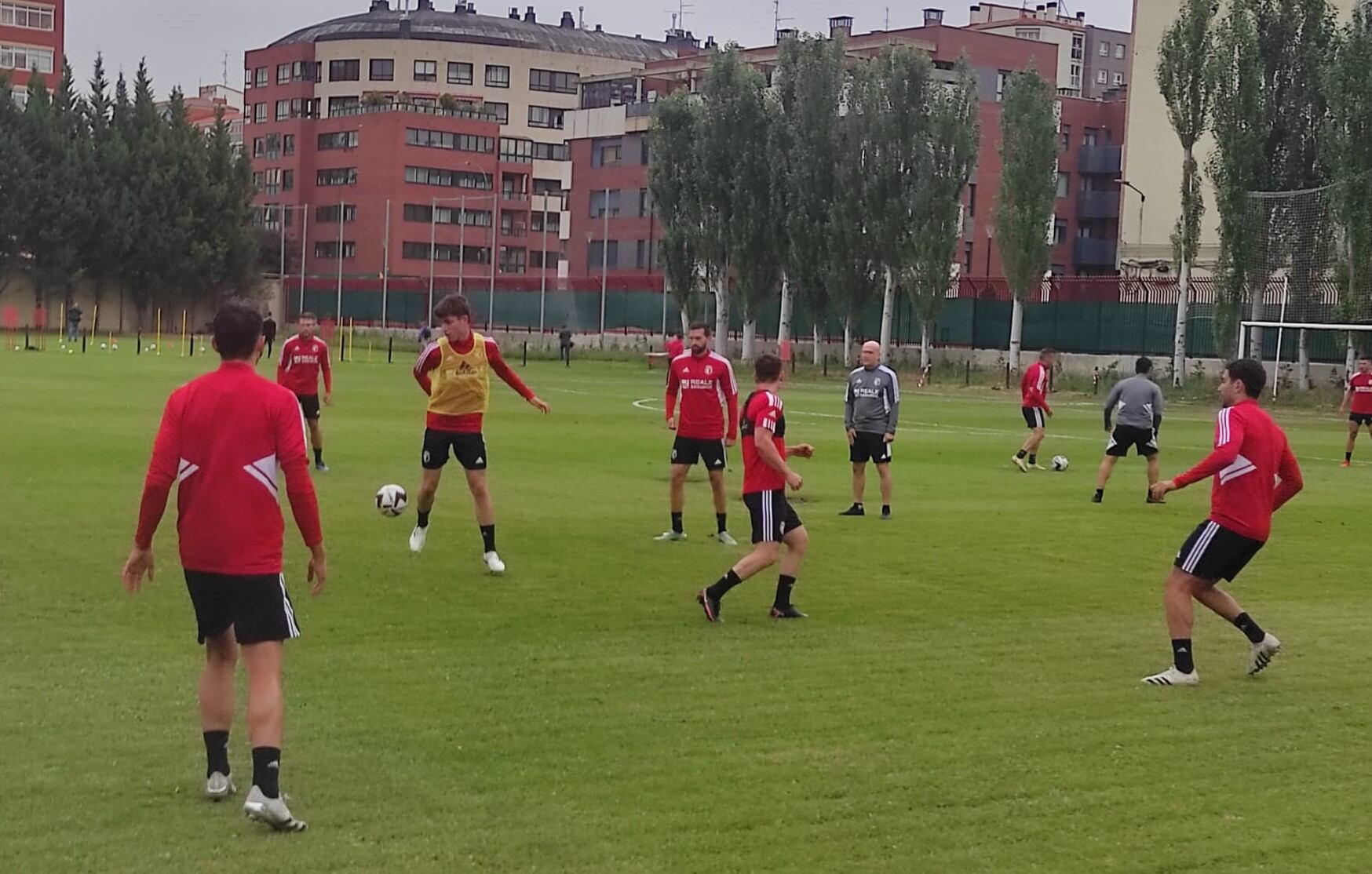 El campo de fútbol de la Ciudad Deportiva Militar será el escenario de entrenamiento más utilizado por el Burgos CF durante la pretemporada.