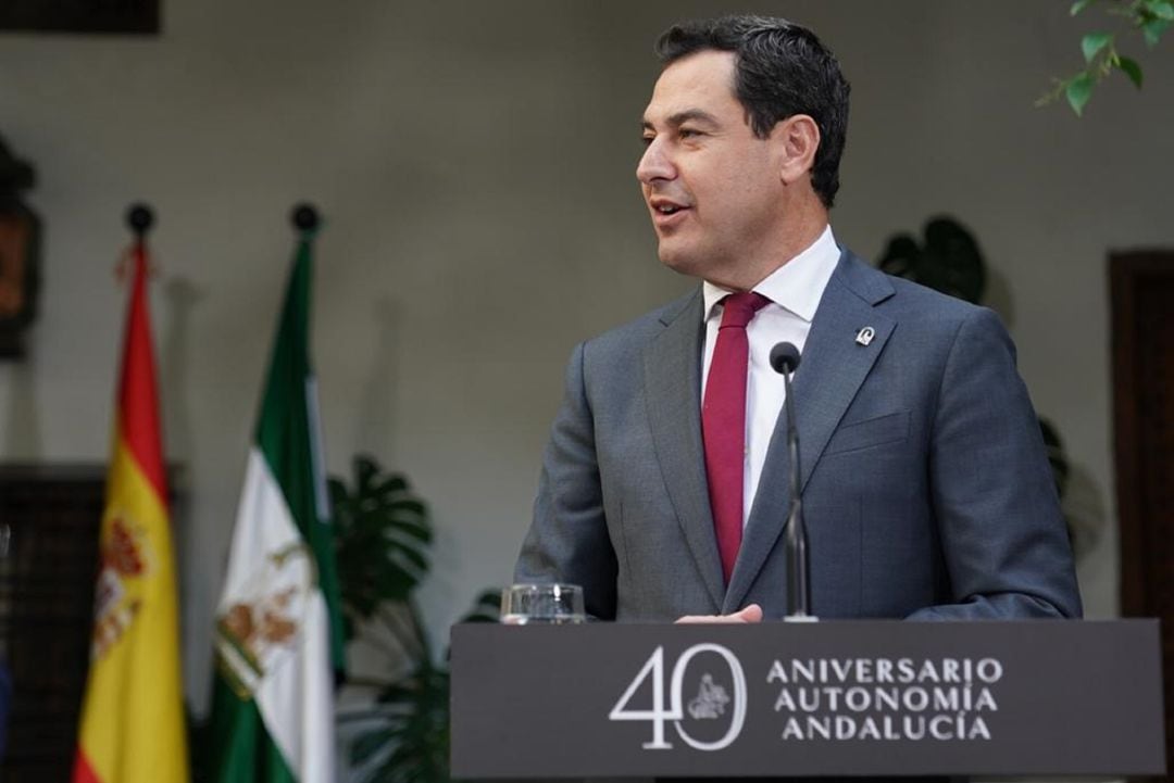 El presidente de la Junta, Juan Manuel Moreno Bonilla, durante su comparecencia tras el Consejo de Gobierno celebrado en Córdoba