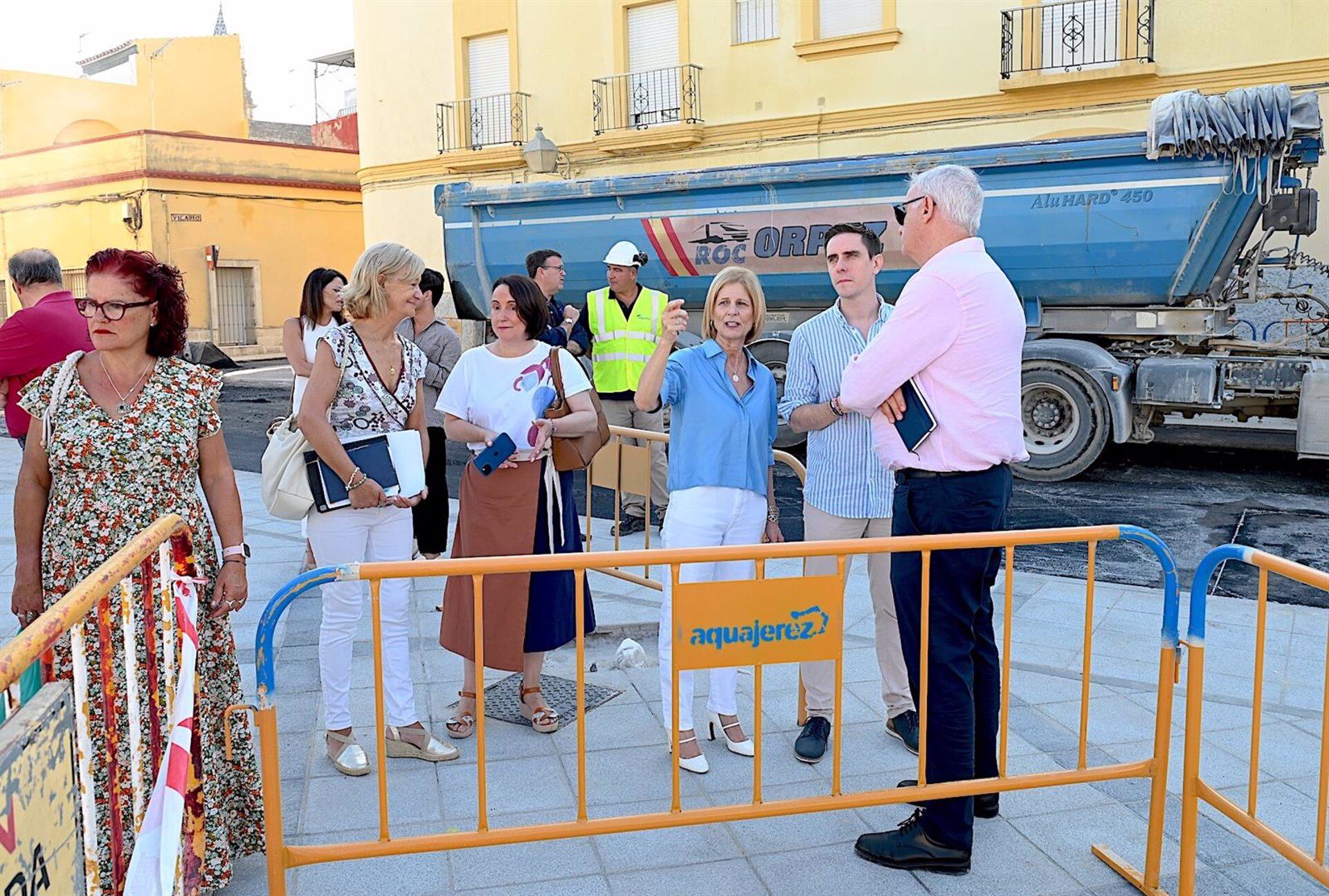 García-Pelayo en la plaza del Carbón con los vecinosPOLITICA ESPAÑA EUROPA ANDALUCÍA
AYUNTAMIENTO DE JEREZ