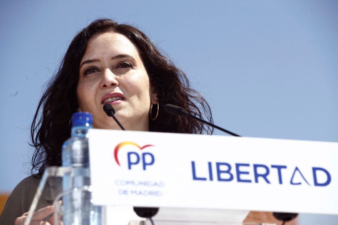 La presidenta de la Comunidad de Madrid y candidata del PP a la reelección, Isabel Díaz Ayuso, durante un acto electoral este domingo en Las Rozas (Madrid).