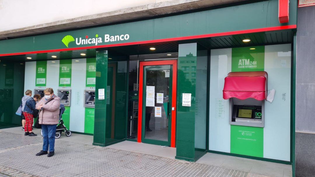 Una oficina de Unicaja Banco