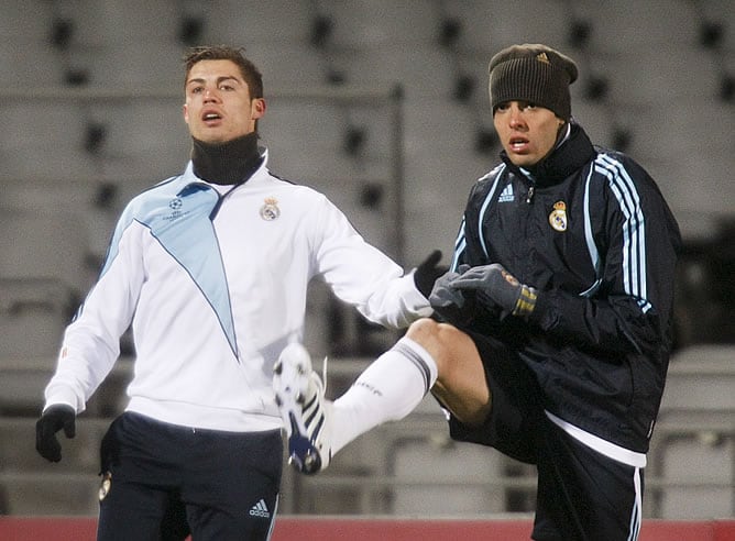 Kaká, junto a Cristiano, en el entrenamiento en Lyon