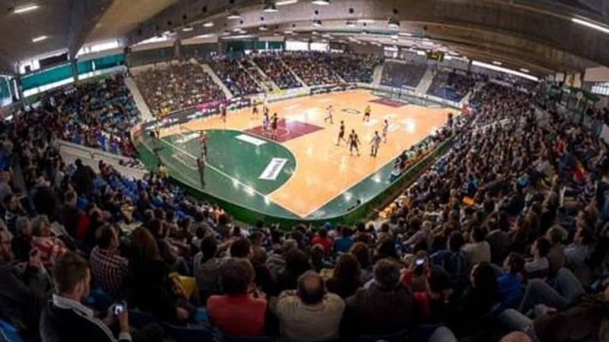 Una Copa como una Catedral