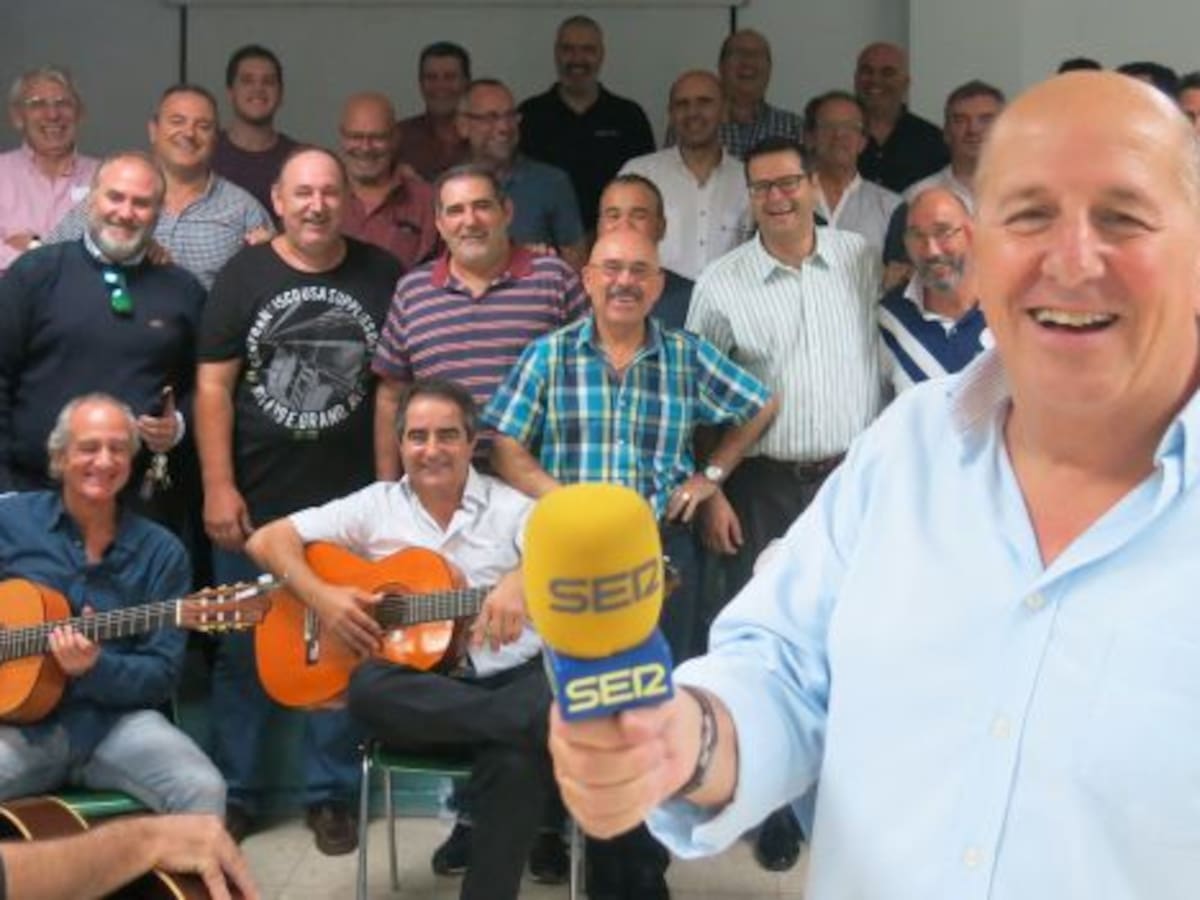 El coro callejero de Luis Frade disparará en 2017 a lo Robin Hood