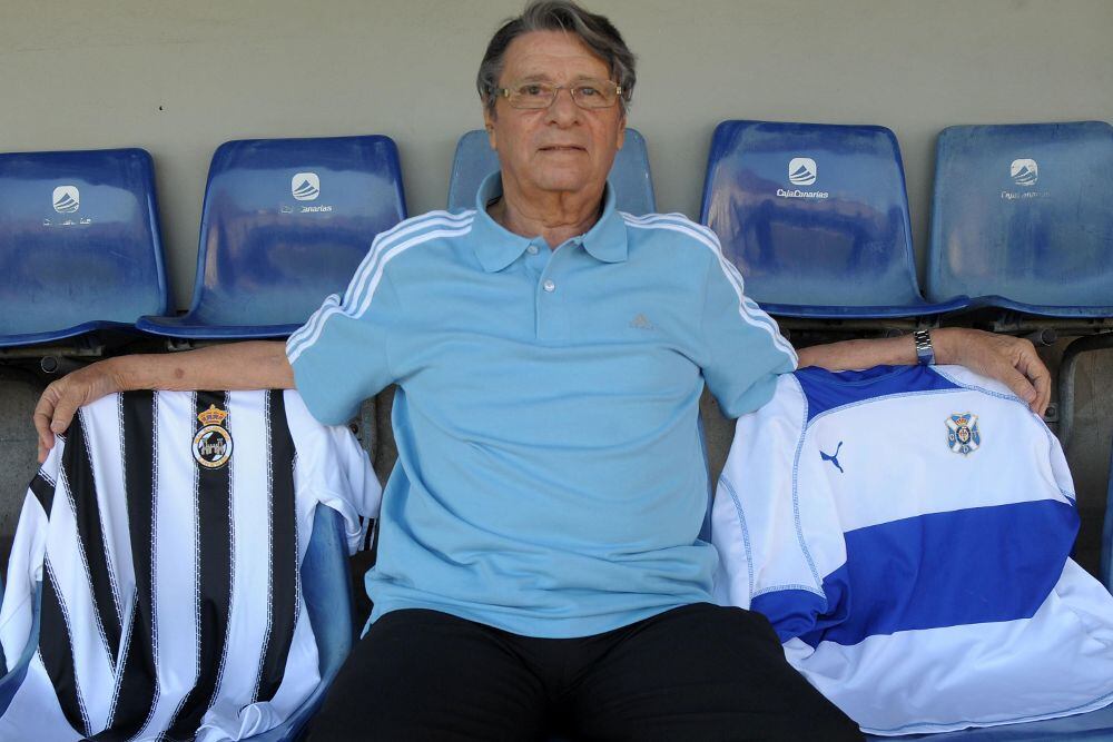 Álvaro Hernández fue fundador de la Escuela Municipal de Fútbol de Arafo.