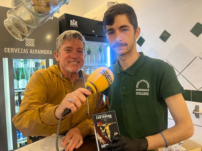 Las terrazas de Cartagena cuelgan el cartel de lleno técnico gracias a una Semana Santa de récord y cielos despejados