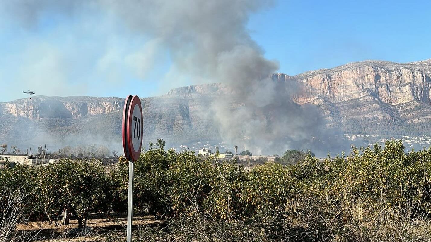 Incendio forestal en Xábia