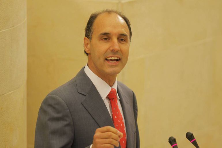 Ignacio Diego, en el Parlamento de Cantabria.