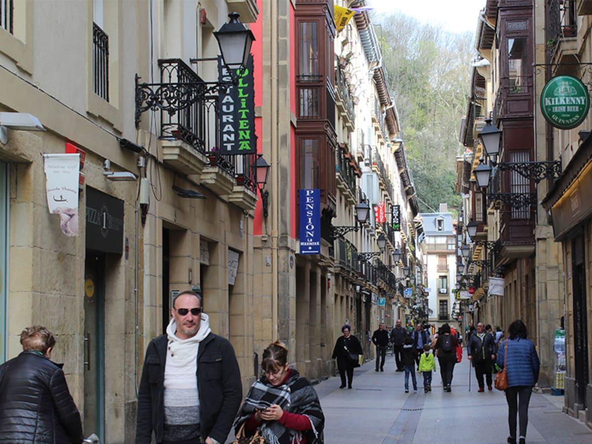 Gipuzkoa aprueba el proyecto del impuesto turístico: quién lo pagará, qué alojamientos afecta y cuándo entrará en vigor