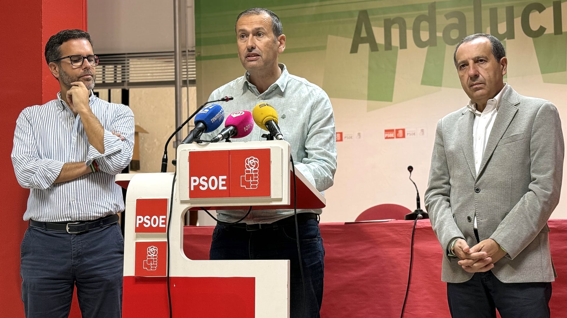 Rueda de prensa del PSOE en Antequera con Manuel Lara, José Luis Ruiz Espejo y Francisco Calderón