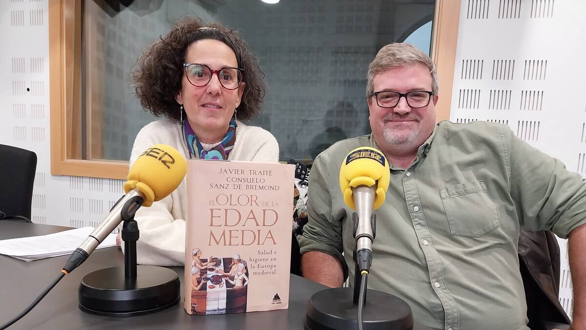 Entrevistamos a Javier Traité y Consuelo Sanz de Bremond, autores de ‘El olor de la Edad Media’