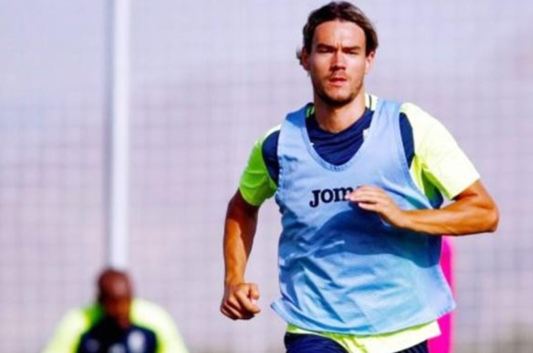 El Castellón cerrará en próximas horas el fichaje del medio centro esloveno René Khrin