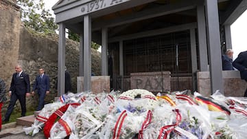 Gernika recuerda su bombardeo con la presencia del ministro Torres y el lehendakari Iñigo Urkullu