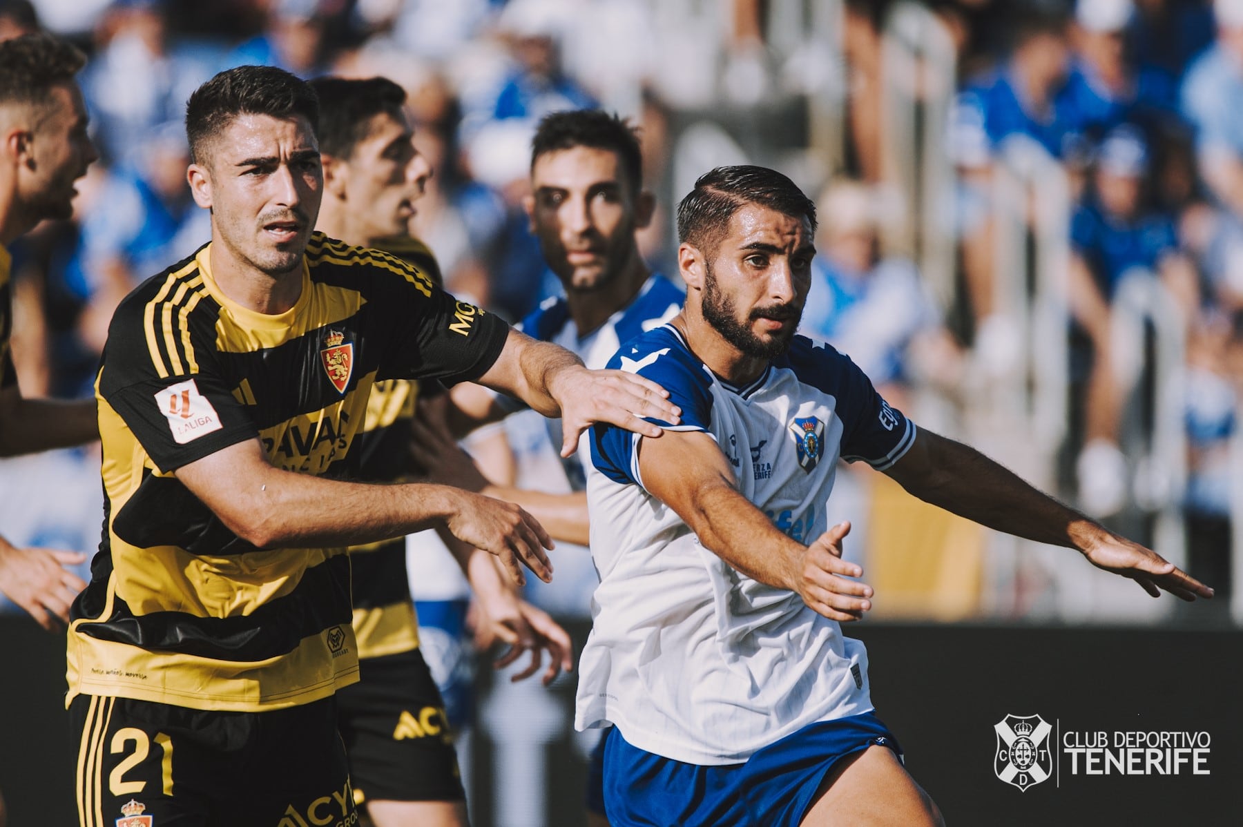 Mellot, en una acción del partido ante el Zaragoza.