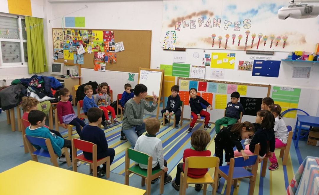 Imagen de archivo de la vuelta al cole en una clase en Tres Cantos (Madrid).