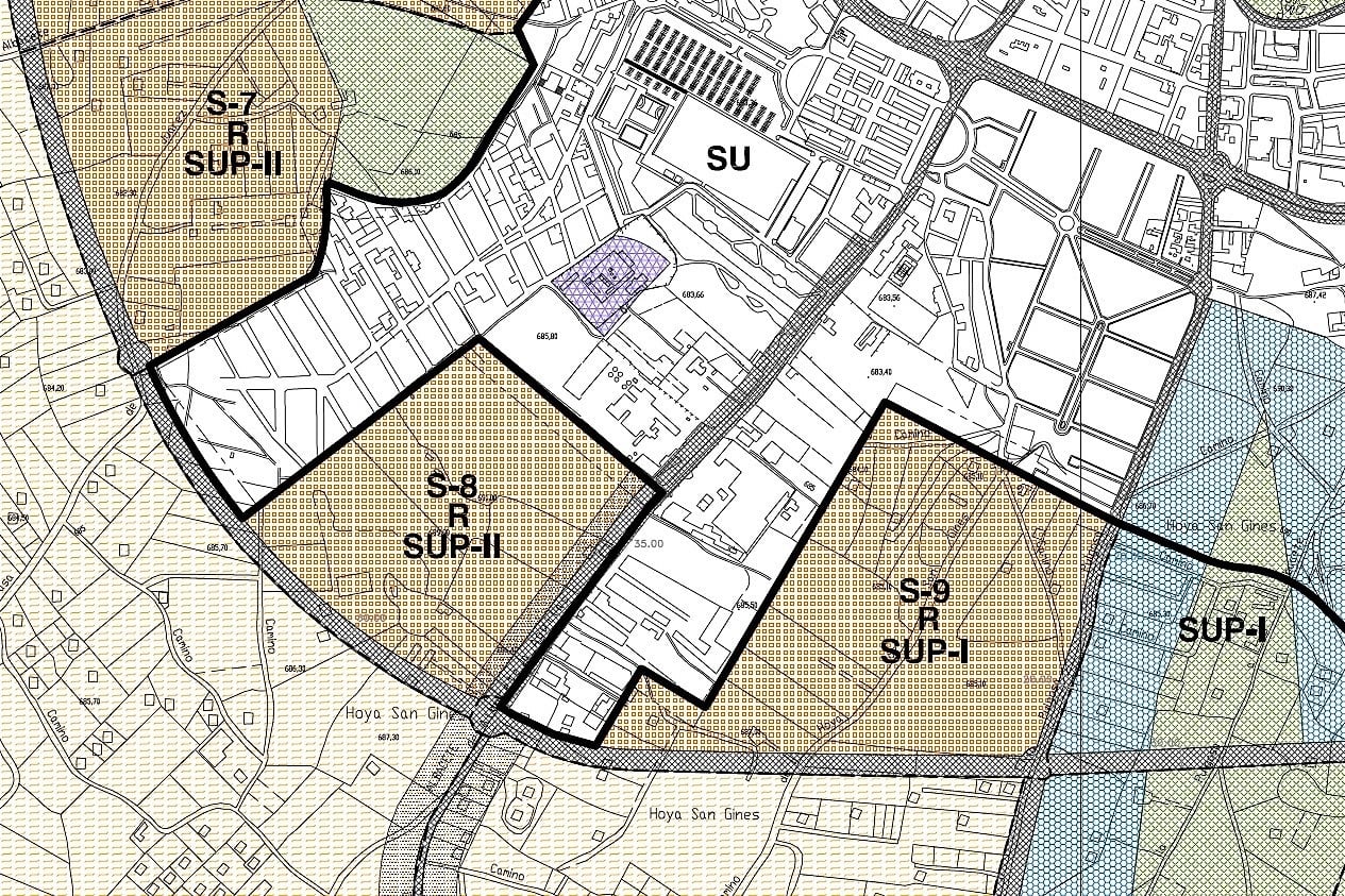 200.000 metros cuadrados urbanizables entre el barrio de San Pedro y la carretera de las Peñas. Sector 8