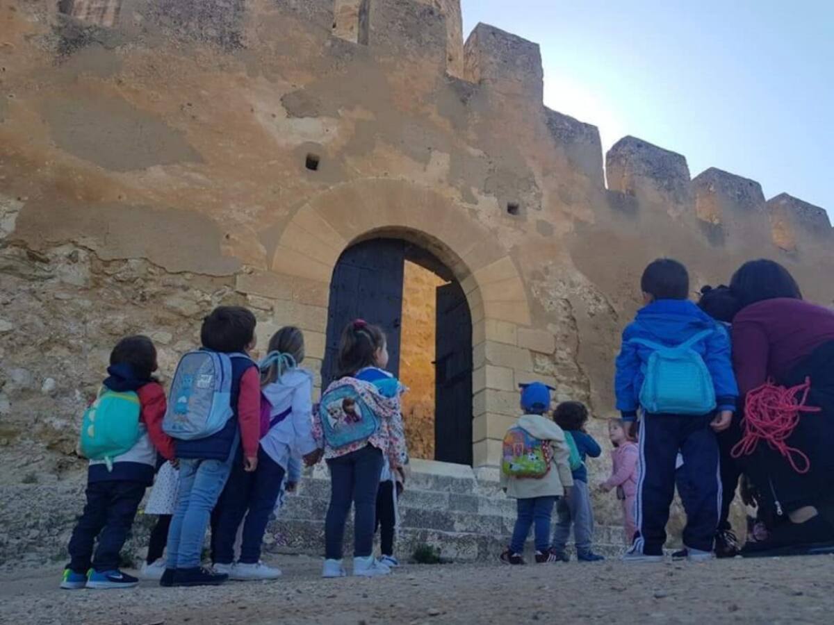 Los niños y niñas de Biar conocen las tradiciones locales