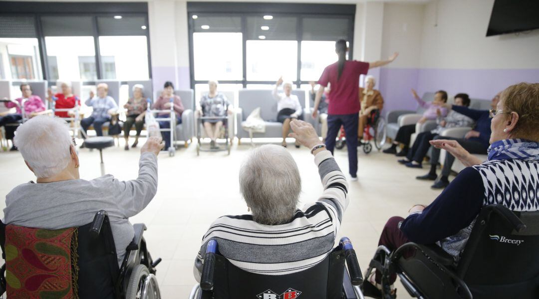 De pilates a encuentros de cine, las nuevas actividades para los mayores de Alcobendas