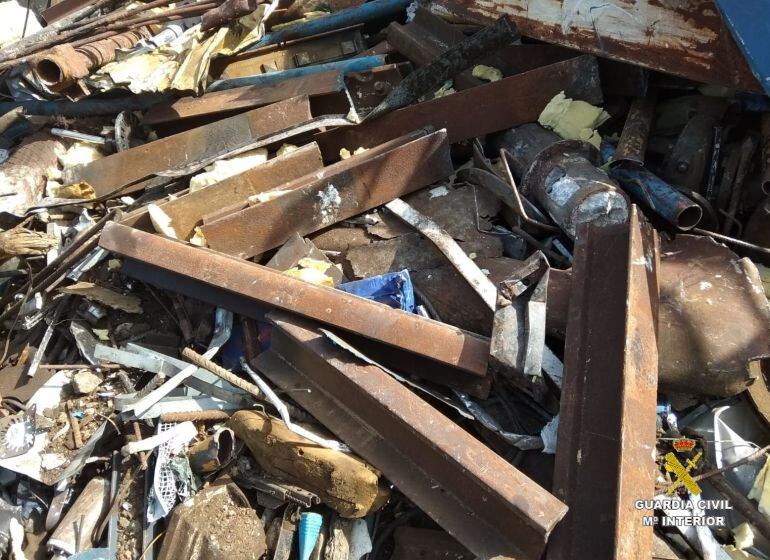 Restos de materiales robados 