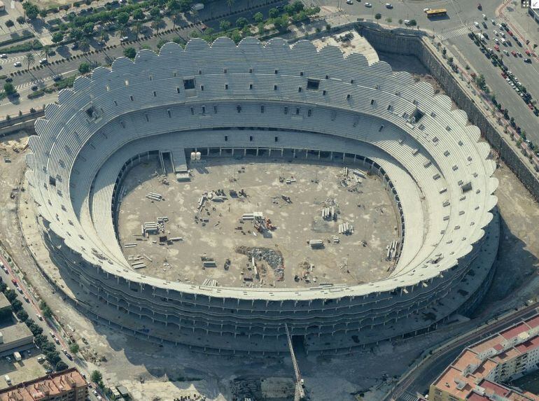 Imagen aérea de las obras paralizadas del nuevo Mestalla